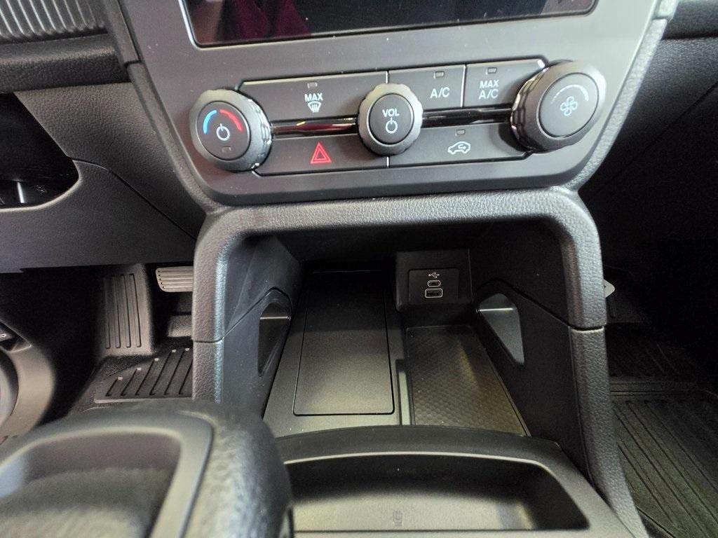 new 2025 Ford Ranger car, priced at $33,583