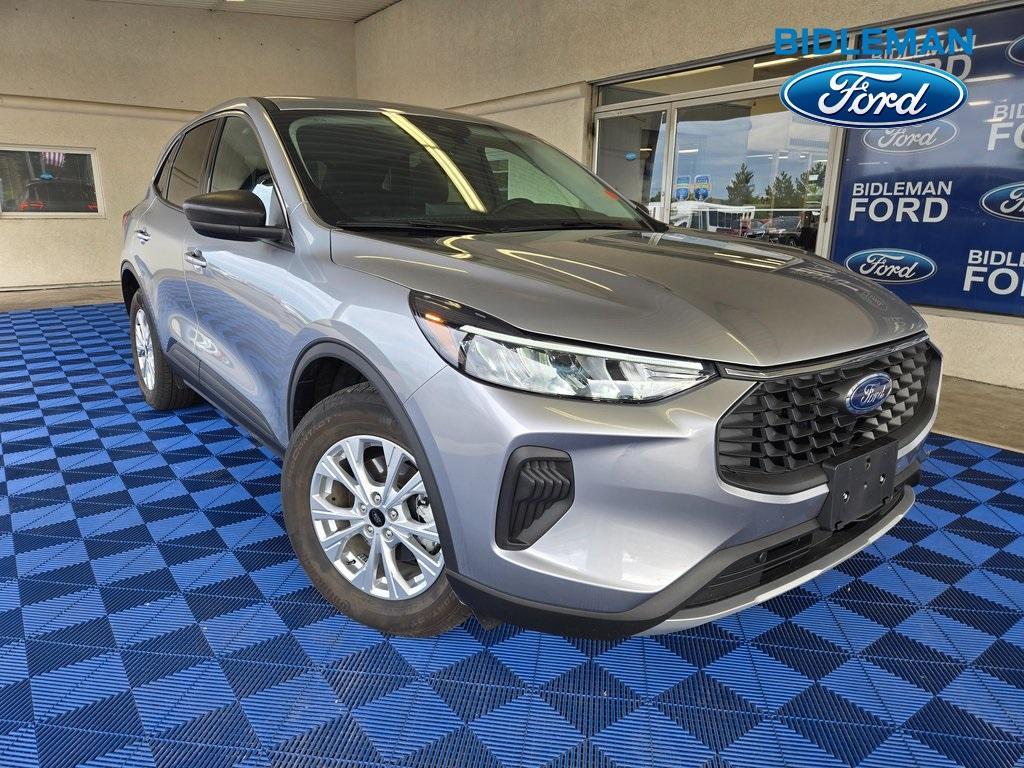 used 2023 Ford Escape car, priced at $24,243