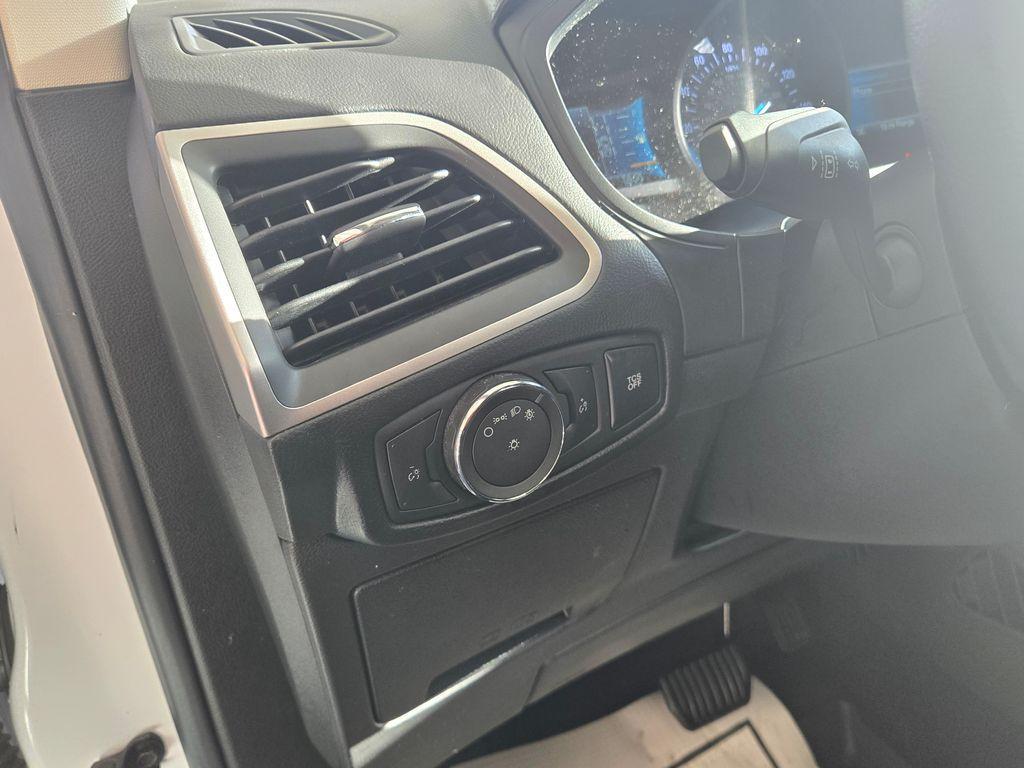 used 2022 Ford Edge car, priced at $22,359