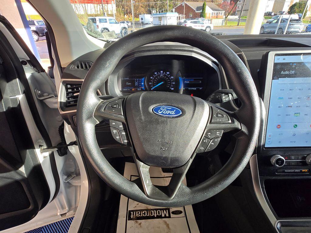 used 2022 Ford Edge car, priced at $22,359