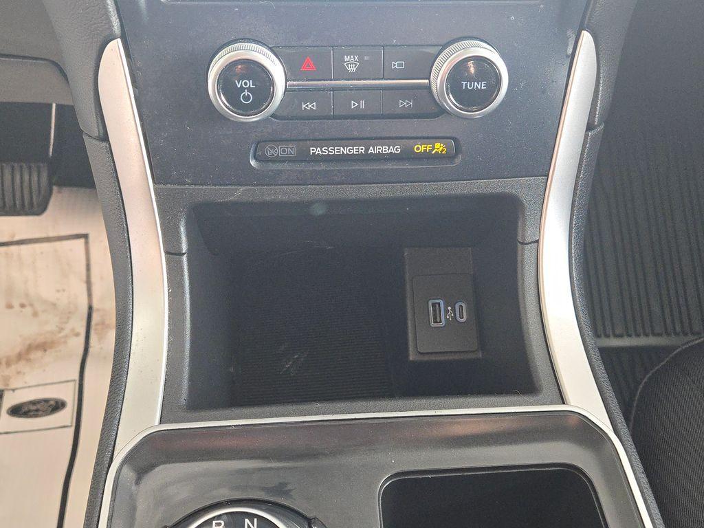 used 2022 Ford Edge car, priced at $22,359