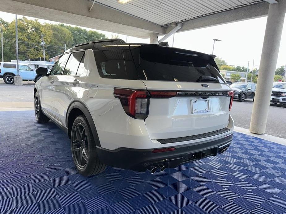 new 2025 Ford Explorer car, priced at $63,498