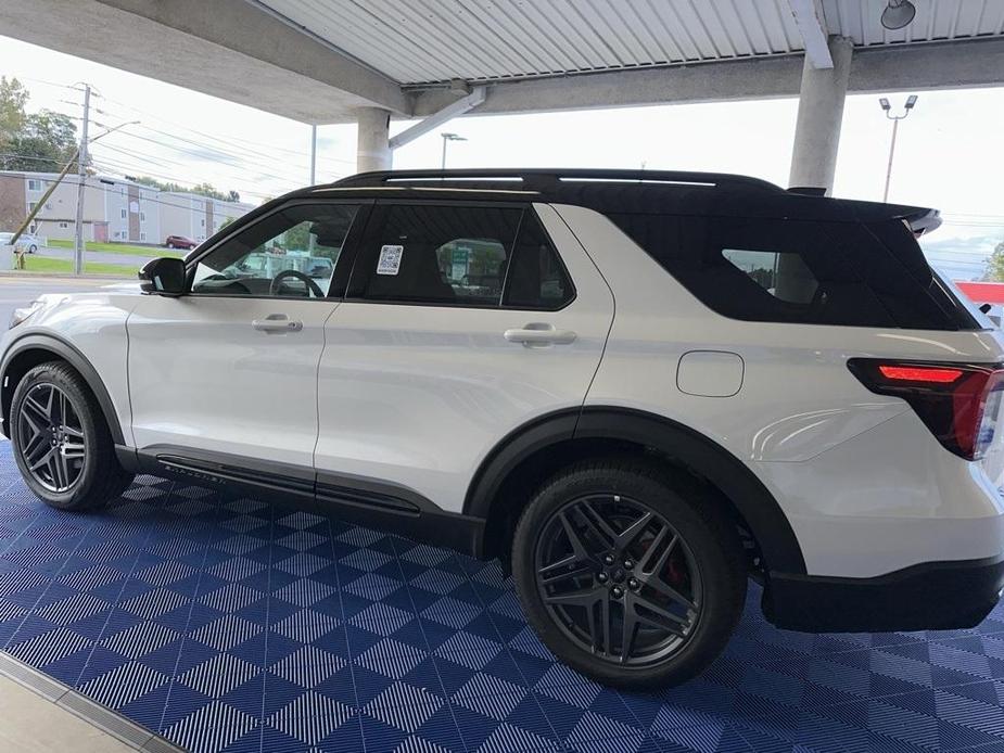 new 2025 Ford Explorer car, priced at $63,498