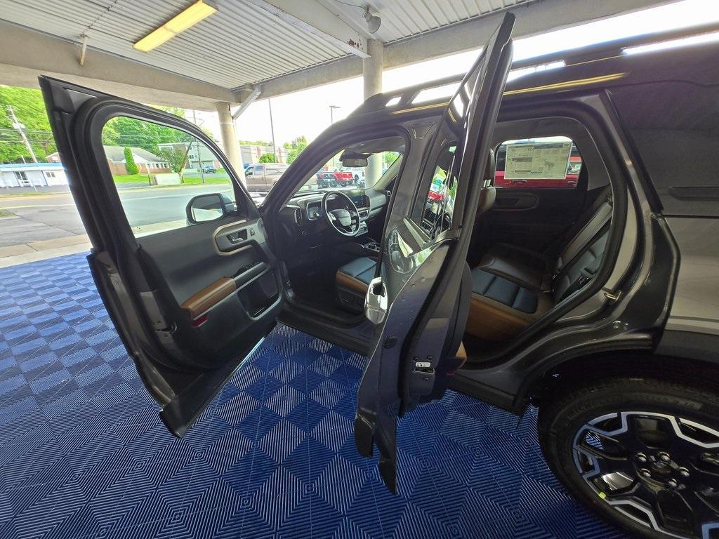 new 2025 Ford Bronco Sport car, priced at $35,587