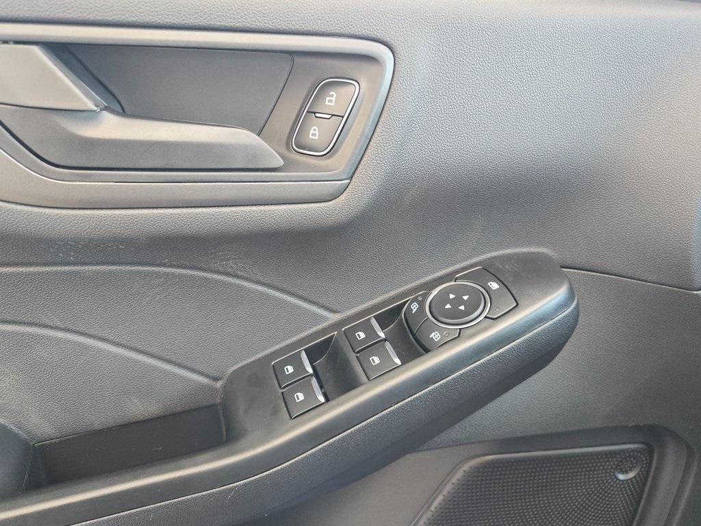 new 2025 Ford Escape car, priced at $27,550