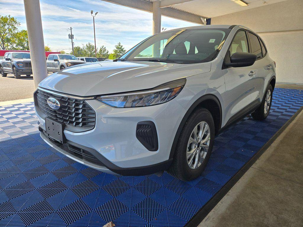 new 2025 Ford Escape car, priced at $26,499
