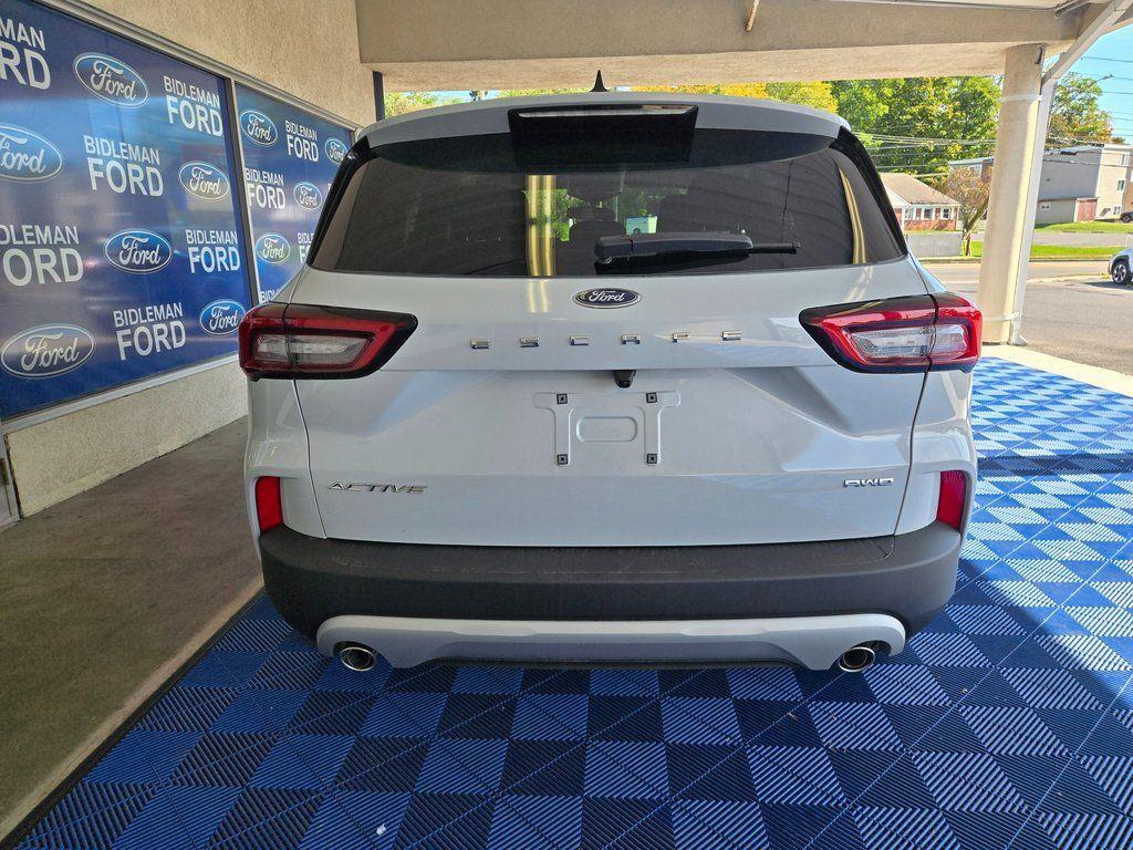 new 2025 Ford Escape car, priced at $26,499