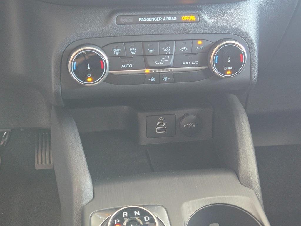 new 2025 Ford Escape car, priced at $27,550