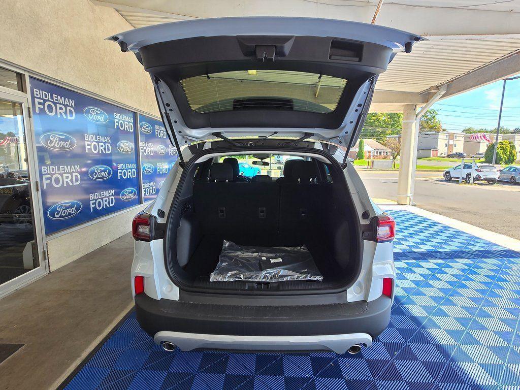 new 2025 Ford Escape car, priced at $26,499