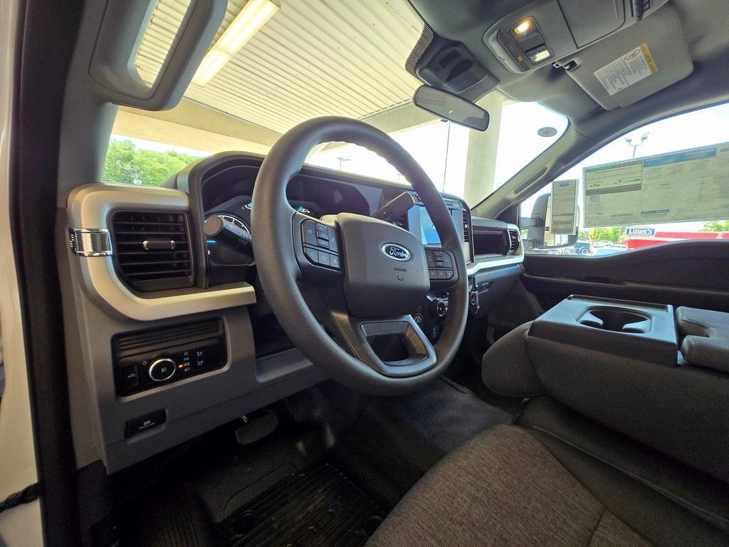 new 2024 Ford F-350 car, priced at $53,332