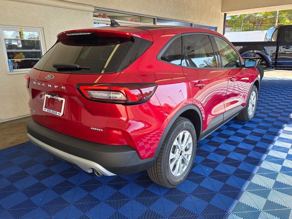 new 2025 Ford Escape car, priced at $27,499