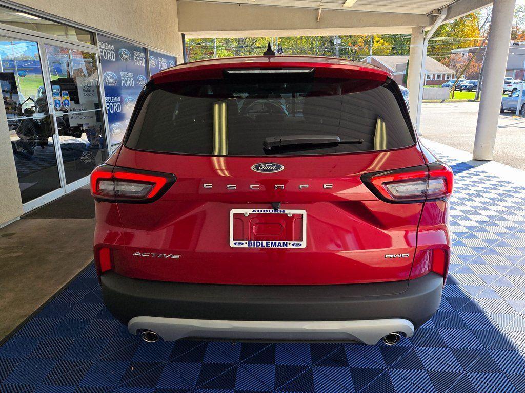new 2025 Ford Escape car, priced at $27,499