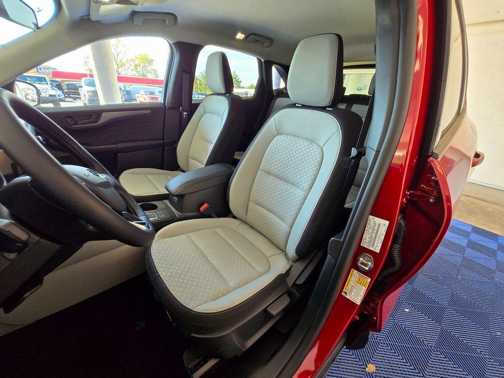 new 2025 Ford Escape car, priced at $27,499