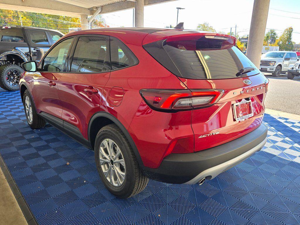 new 2025 Ford Escape car, priced at $27,499