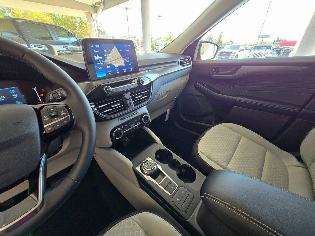 new 2025 Ford Escape car, priced at $27,499