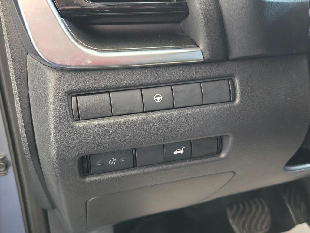 used 2023 Nissan Rogue car, priced at $23,799