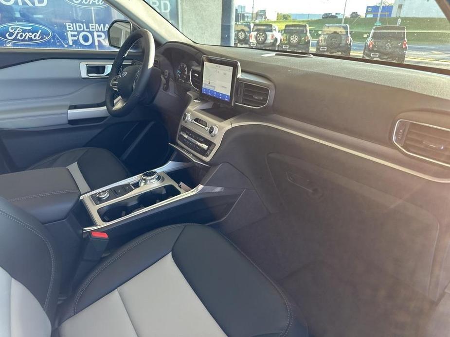 new 2024 Ford Explorer car, priced at $48,616