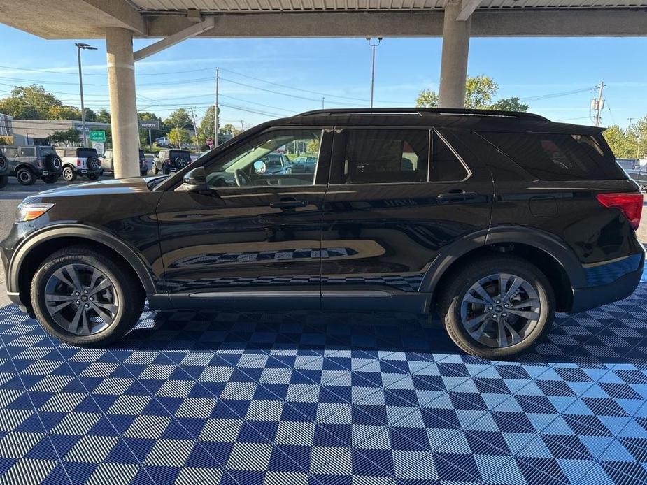 new 2024 Ford Explorer car, priced at $48,616