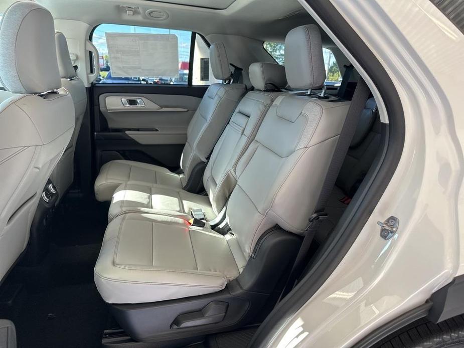 new 2025 Ford Explorer car, priced at $48,052