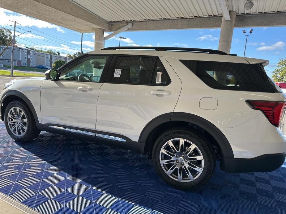 new 2025 Ford Explorer car, priced at $48,052