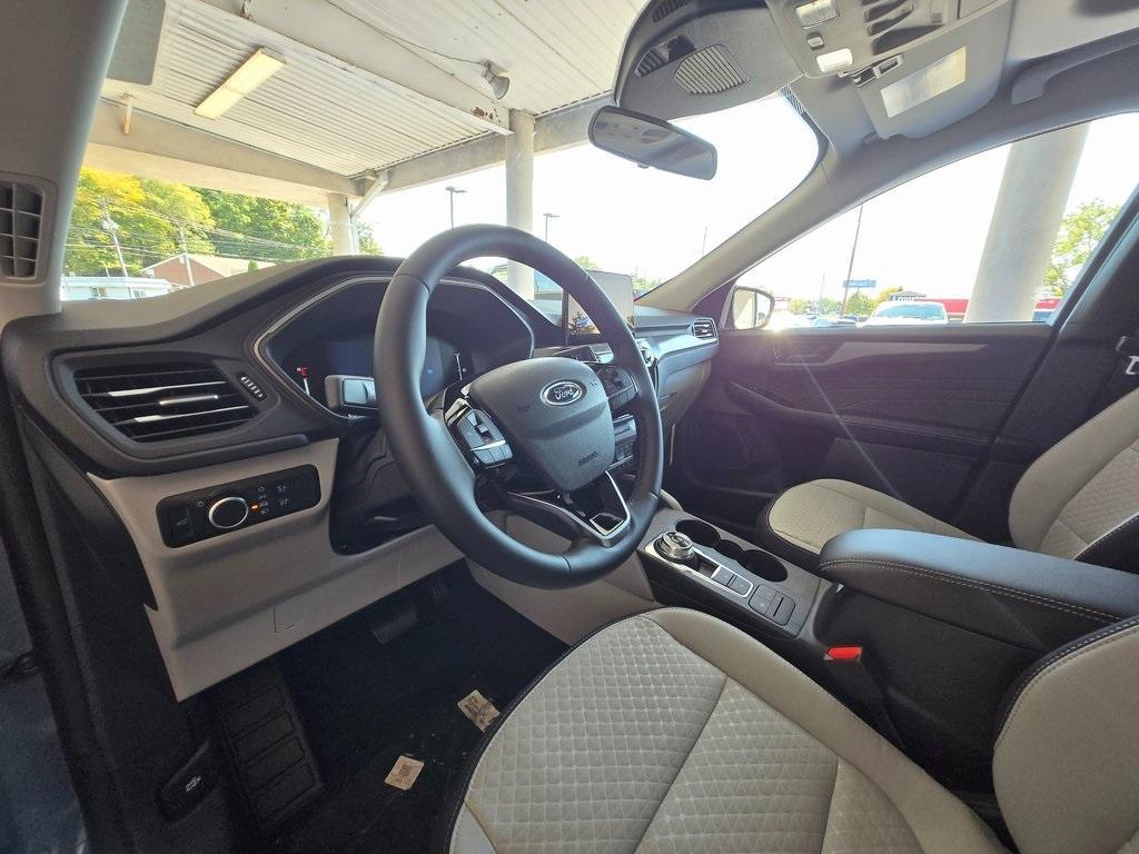 new 2025 Ford Escape car, priced at $30,478