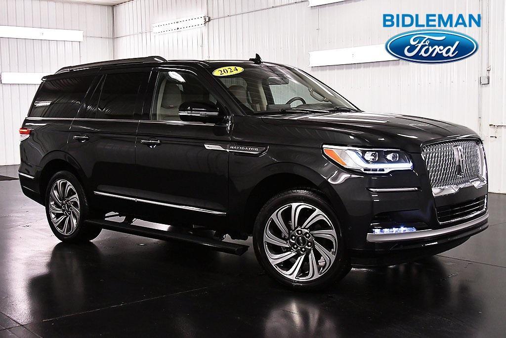 used 2024 Lincoln Navigator car, priced at $75,000