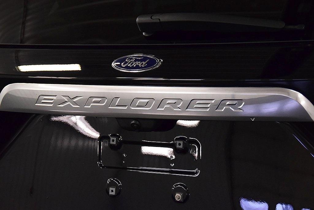 used 2022 Ford Explorer car