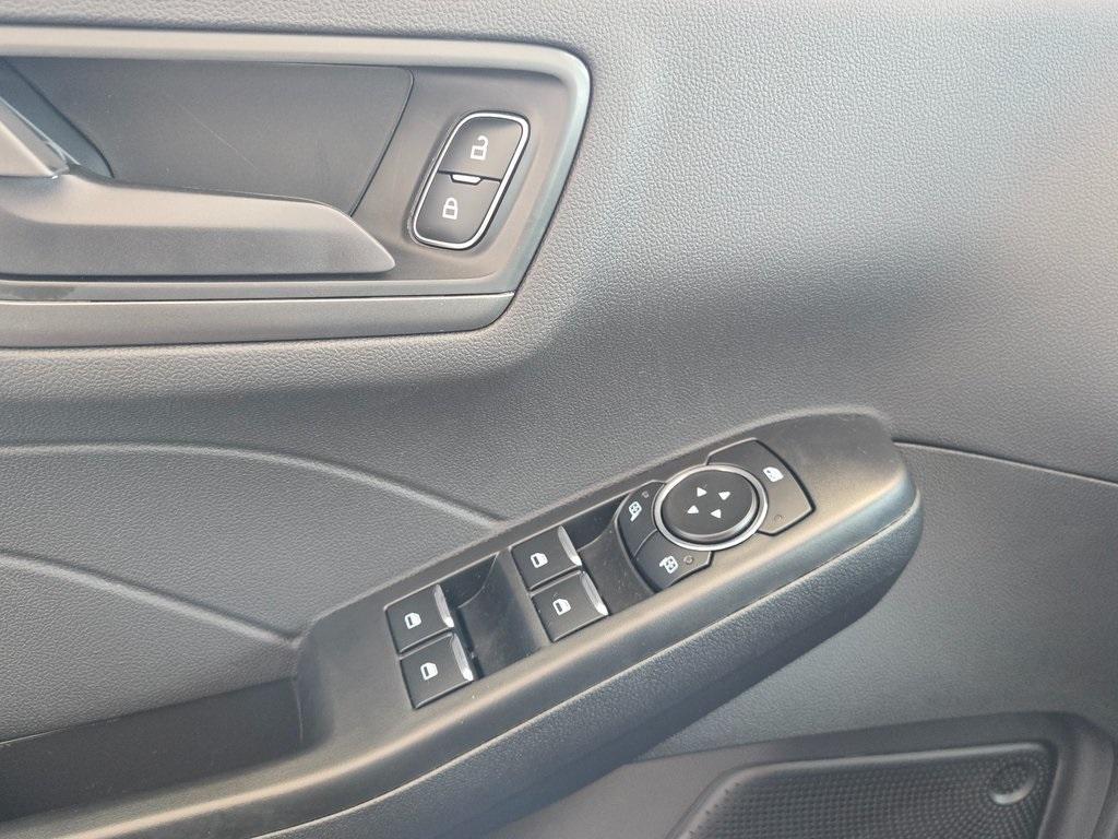 new 2025 Ford Escape car, priced at $27,550