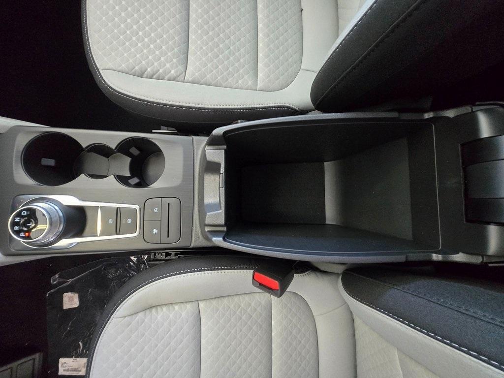 new 2025 Ford Escape car, priced at $27,550