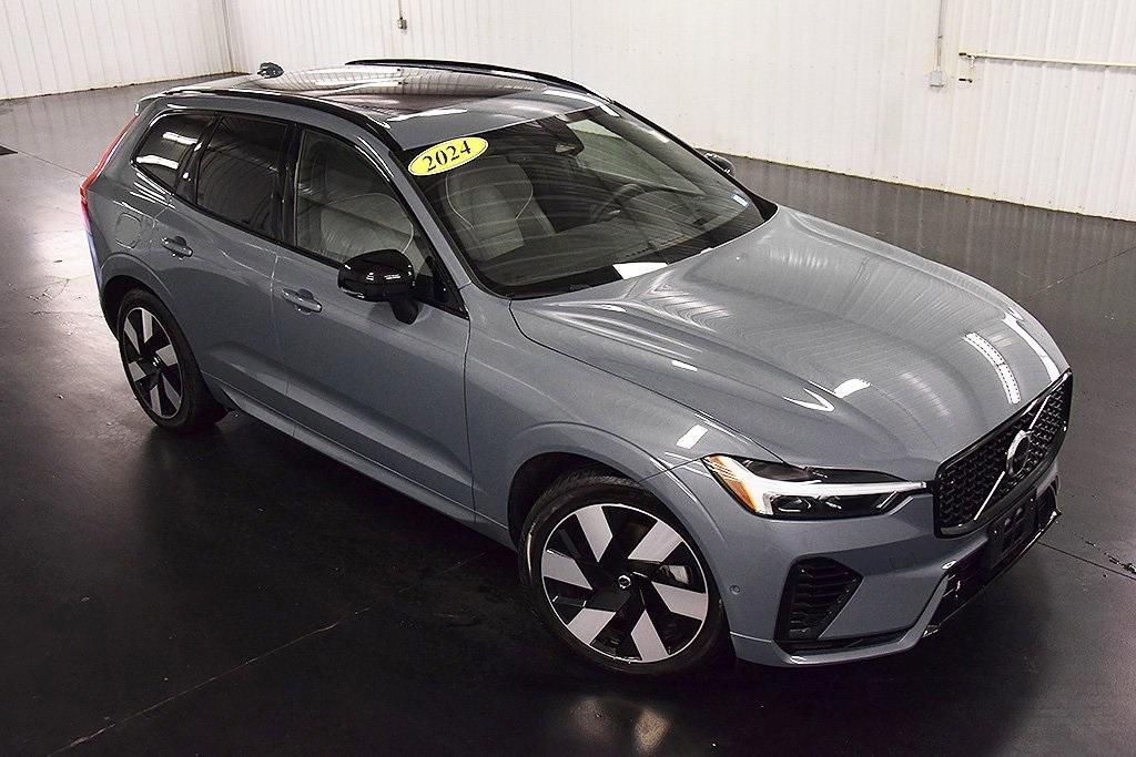 used 2024 Volvo XC60 Recharge Plug-In Hybrid car, priced at $57,995