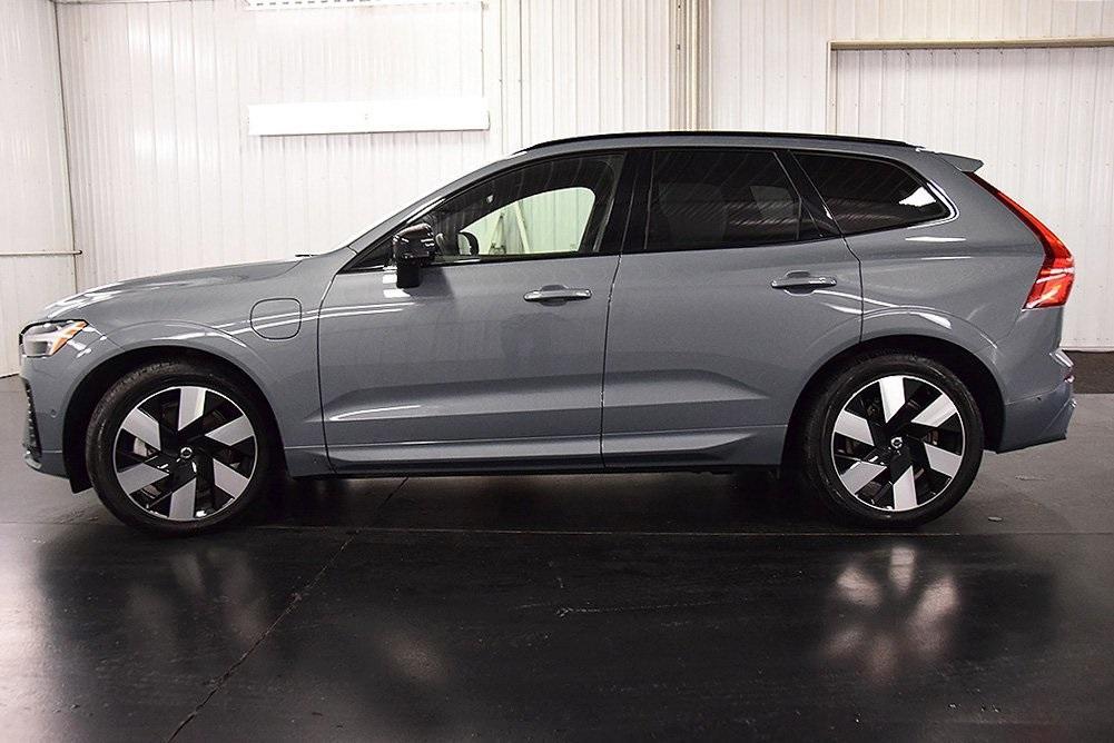 used 2024 Volvo XC60 Recharge Plug-In Hybrid car, priced at $57,995