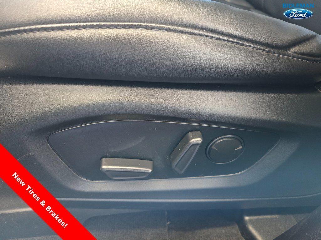 used 2022 Ford Explorer car, priced at $28,000