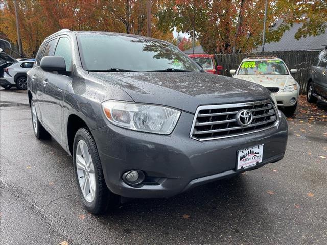 used 2010 Toyota Highlander car, priced at $12,750