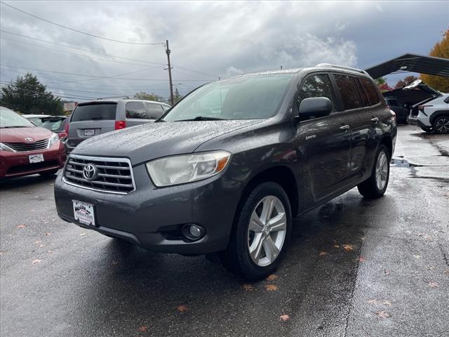 used 2010 Toyota Highlander car, priced at $12,750