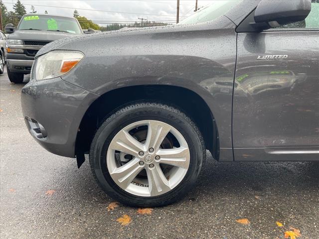 used 2010 Toyota Highlander car, priced at $12,750