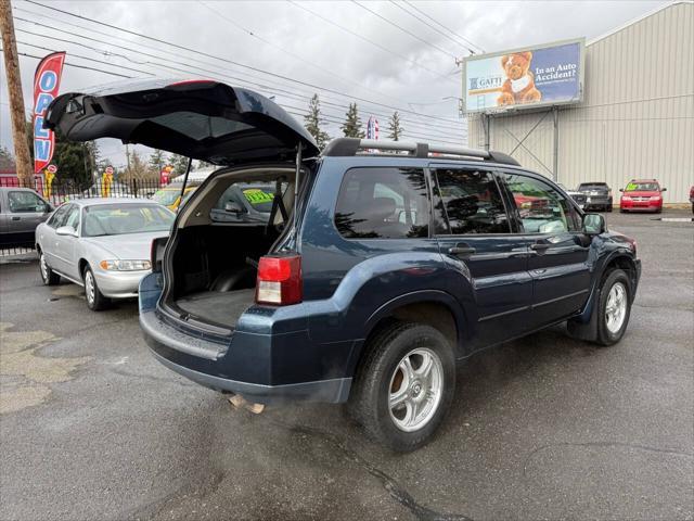 used 2006 Mitsubishi Endeavor car, priced at $10,988