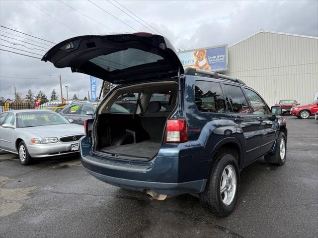 used 2006 Mitsubishi Endeavor car, priced at $10,988