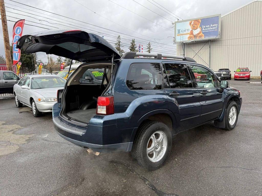used 2006 Mitsubishi Endeavor car, priced at $6,995