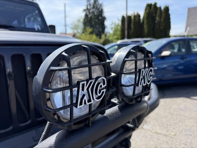used 2000 Jeep Wrangler car, priced at $14,995