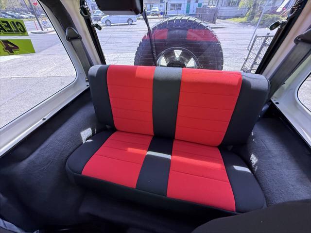 used 2000 Jeep Wrangler car, priced at $14,995