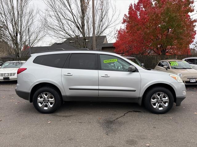 used 2011 Chevrolet Traverse car, priced at $6,995