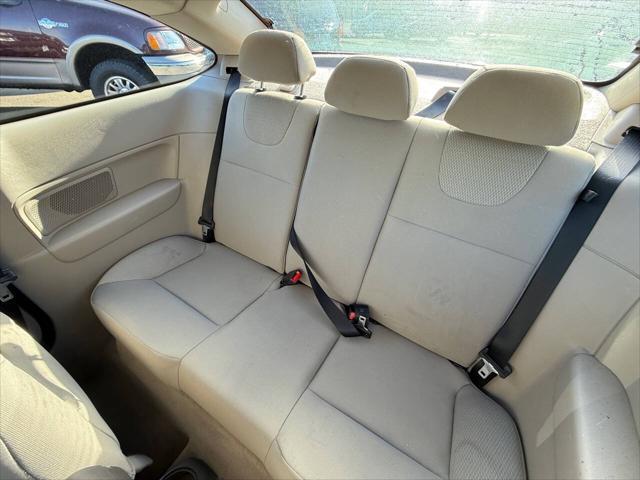 used 2009 Ford Focus car, priced at $5,750