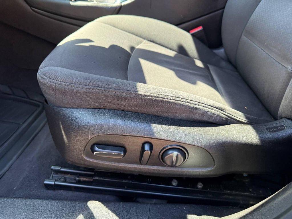 used 2016 Chevrolet Malibu car, priced at $5,995