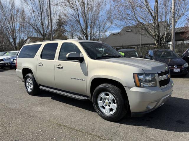 used 2007 Chevrolet Suburban car, priced at $7,995