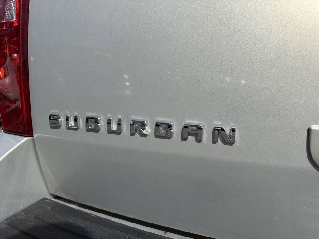 used 2007 Chevrolet Suburban car, priced at $6,995