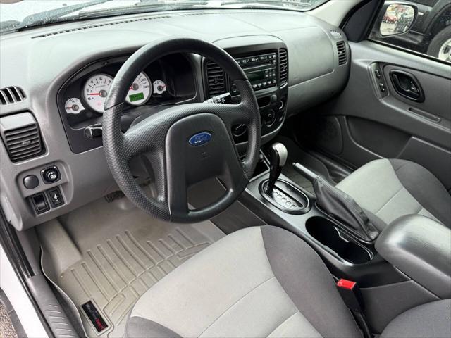 used 2006 Ford Escape car, priced at $7,995