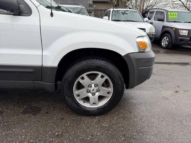 used 2006 Ford Escape car, priced at $7,995