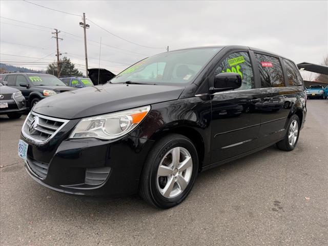 used 2010 Volkswagen Routan car, priced at $6,750