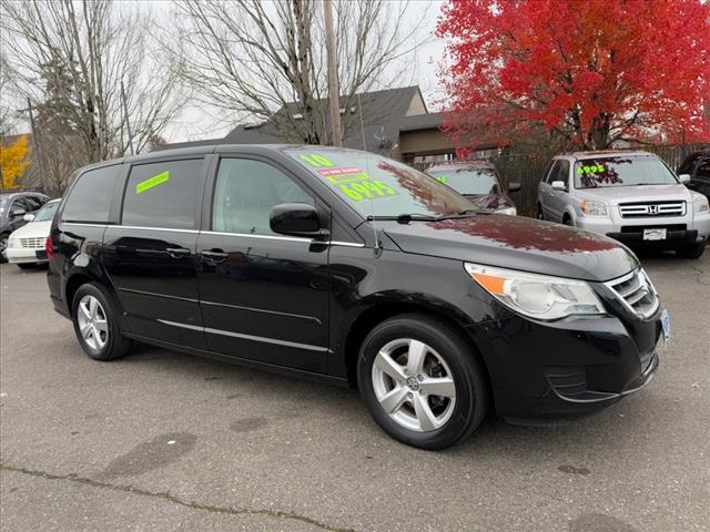 used 2010 Volkswagen Routan car, priced at $6,750