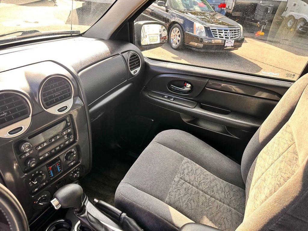 used 2005 GMC Envoy XL car, priced at $7,995